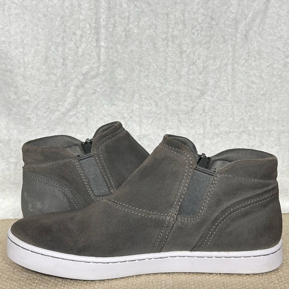 Clarks Womens Pawley Adwin Grey Suede Side Zip Sneakers Shoes SZ 7.5 M - Picture 7 of 12
